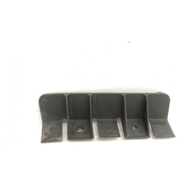Guia Parachoque Traseiro Direito Land Rover Discovery 2010