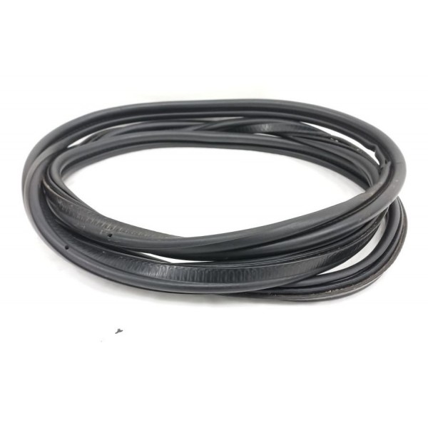 Borracha Tampa Traseira Bmw X1 2012 2013 Detalhe