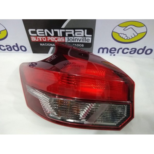 Lanterna Traseira Esquerda Nissan Kicks 2017 2018 Original Esquerdo Vermelho