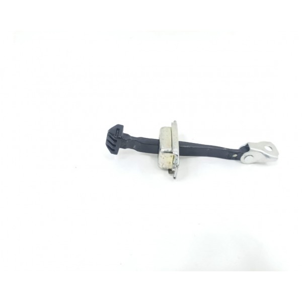 Limitador Porta Dianteira Direita Nissan Versa 2021