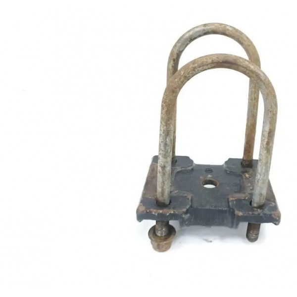 Suporte Grampo Feixe Mola Traseira Esquerda Amarok 2011