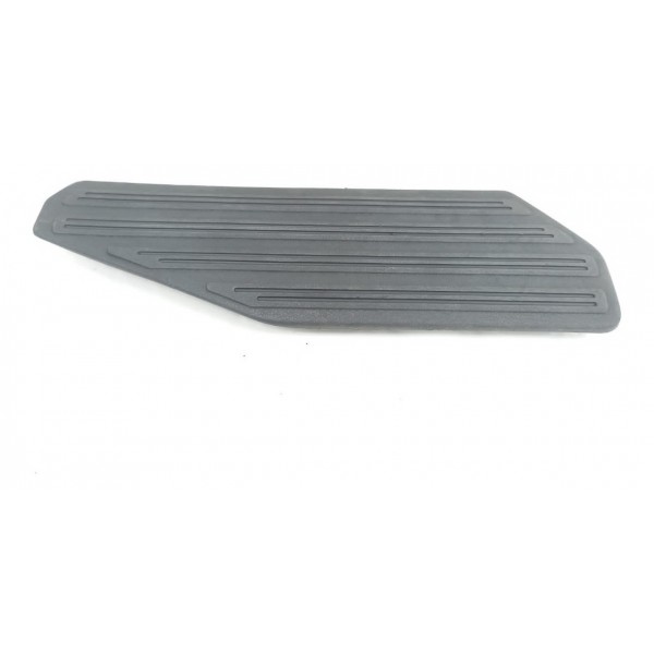 Soleira Porta Traseira Esquerda Volkswagen Amarok 2011