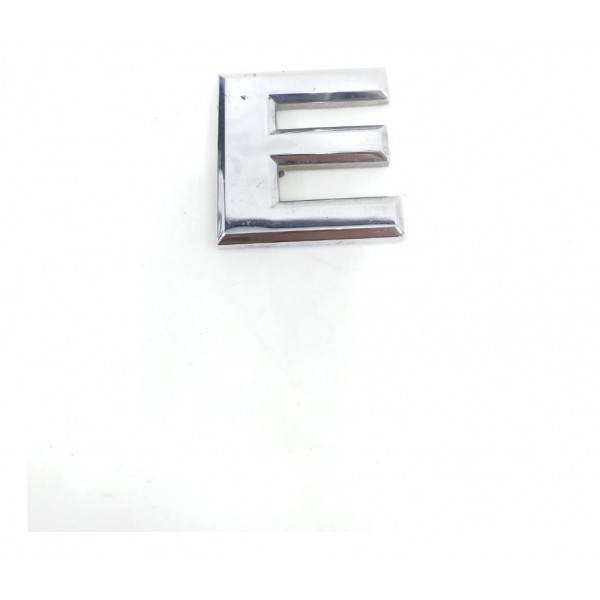 Letra E Emblema Nissan Frontier 2015 