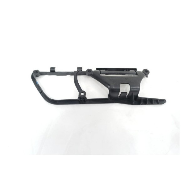 Suporte Maçaneta Interna Esquerda Jetta 2017 5c6837197c Dianteira