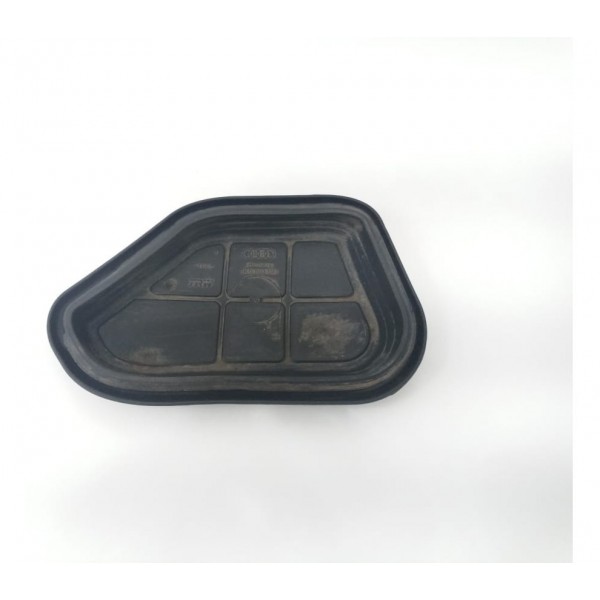 Tampa Esquerda Caixa De Roda Audi Rs5 4.2 V8 2010