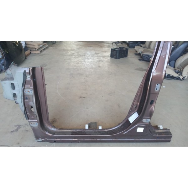 Coluna De Porta Esquerda Nissan Kicks Preto