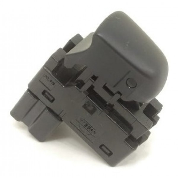 Botão Comando Vidro Dianteiro Direito Nissan Kicks 2018