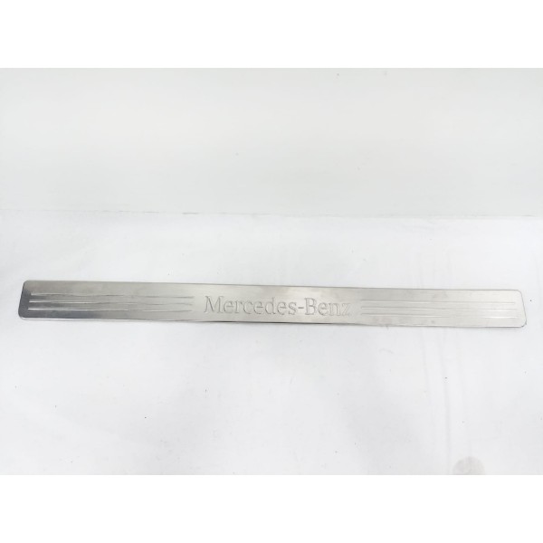 Soleira Dianteira Direita Mercedes Benz C300 2011 Detalhe