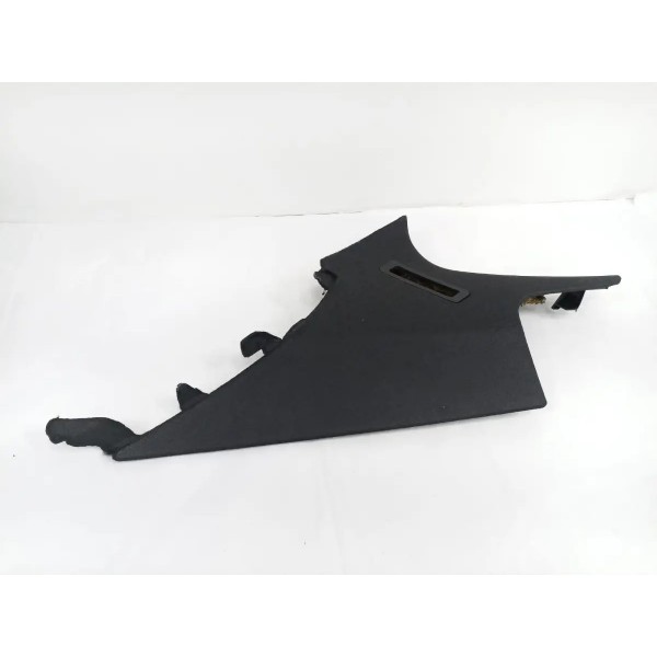 Acabamento Direito Coluna Traseira C300 V6 2011