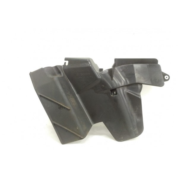 Capa Fechadura Porta Traseira Direita C300 2011 Detalhe