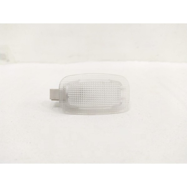 Luz Cortesia Forro Direito Porta Malas Mercedes C300 2011