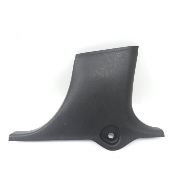 Acabamento Inferior Coluna Central Direito A200 2014-15