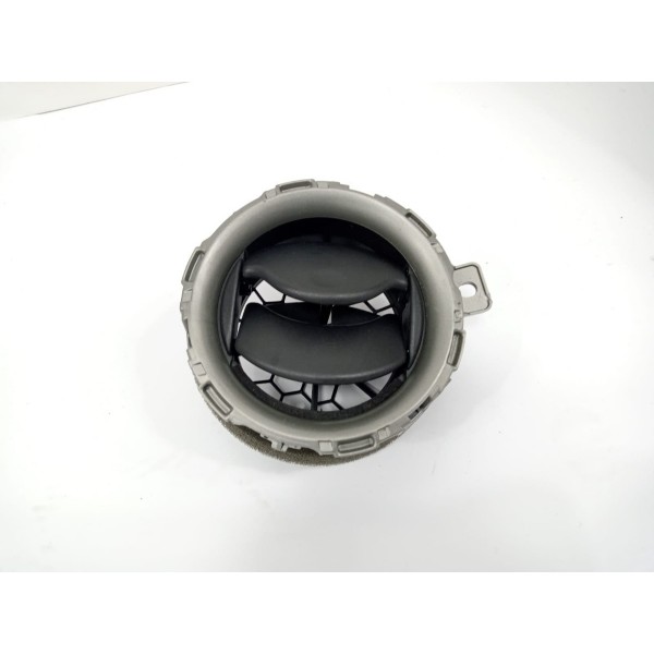 Difusor De Ar Dianteiro Direito Nissan Versa 2018 2019