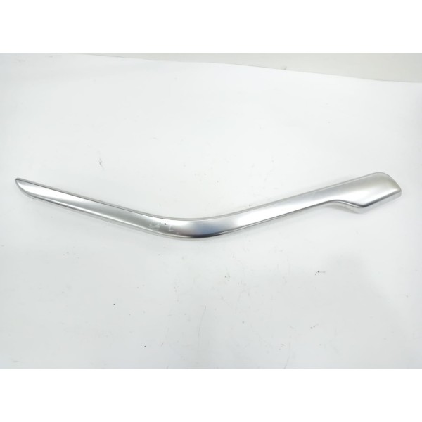 Friso Forro Porta Traseira Esquerda Gla 200 2016 Detalhe