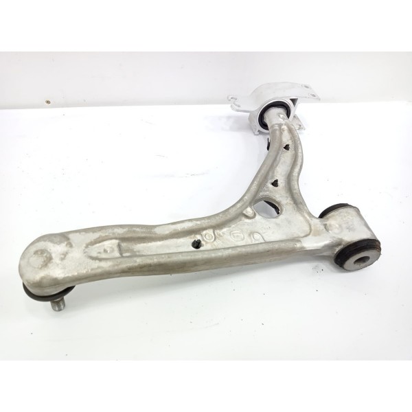 Balança Dianteira Esquerda Mercedes Gla 200 2016