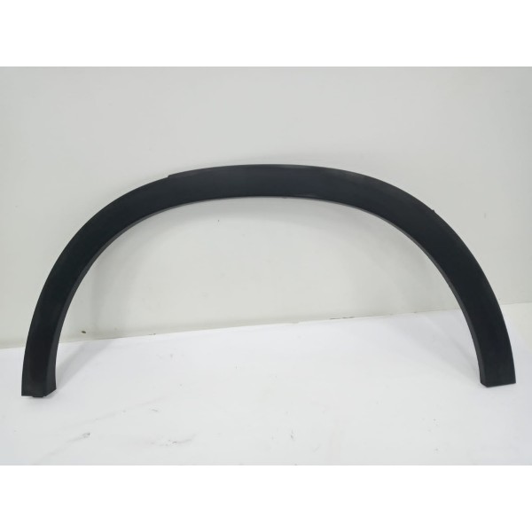 Moldura Paralama Traseiro Esquerdo Gla 200 2015 2016 