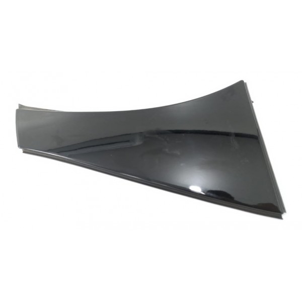 Acabamento Direito Tampa Traseira Gla 200 2015 2016 Preto