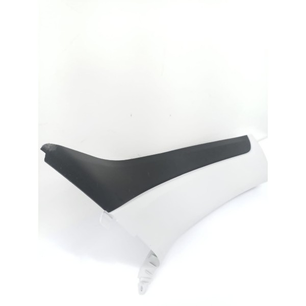 Acabamento Coluna Direita Parabrisa Jeep Renegade 2020