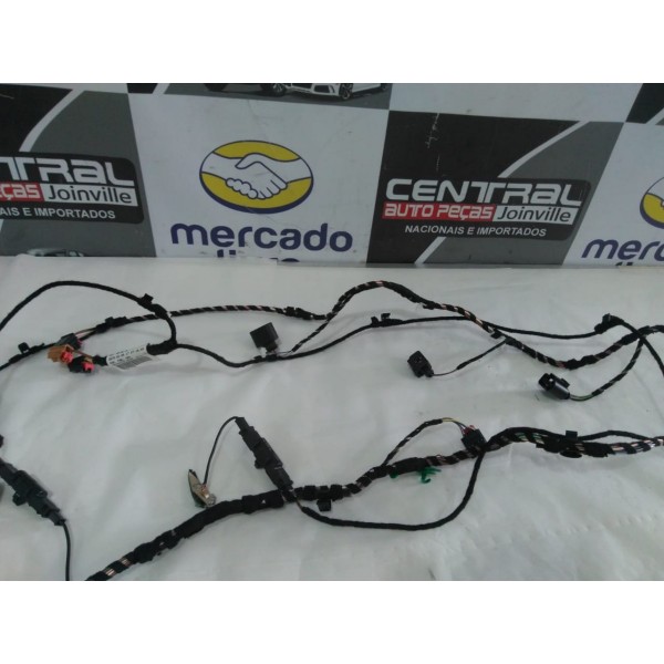 Chicote Tampa Traseira Vw Golf Tsi 2018