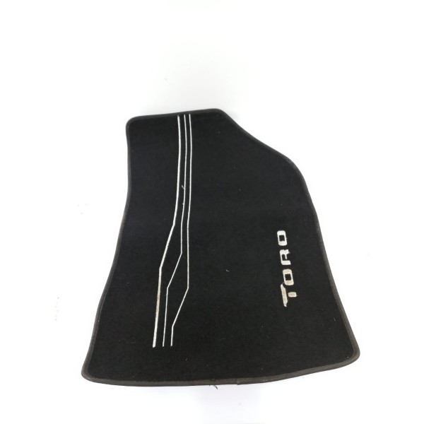 Tapete Dianteiro Direito Fiat Toro 2016 Preto