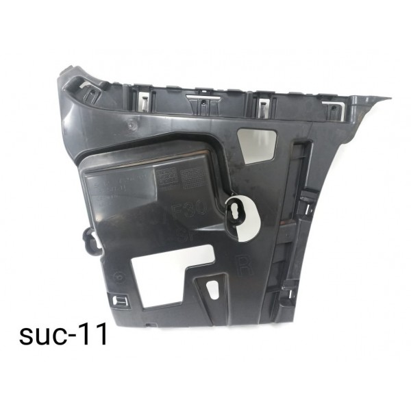 Guia Para-choque Traseiro Direito Bmw 320i 2015