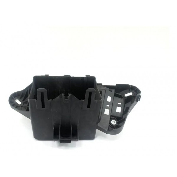 Suporte Caixa Bateria Auxiliar Mercedes Gla 2015 2016