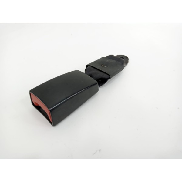 Engate Cinto Segurança Traseiro Direito Fiat Freemont 2013