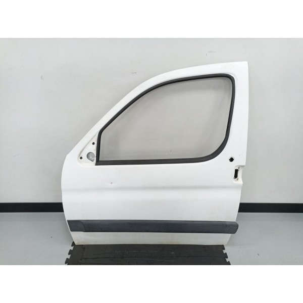 Porta Dianteira Esquerda Peugeot Partner 2003 Dianteiro Branco