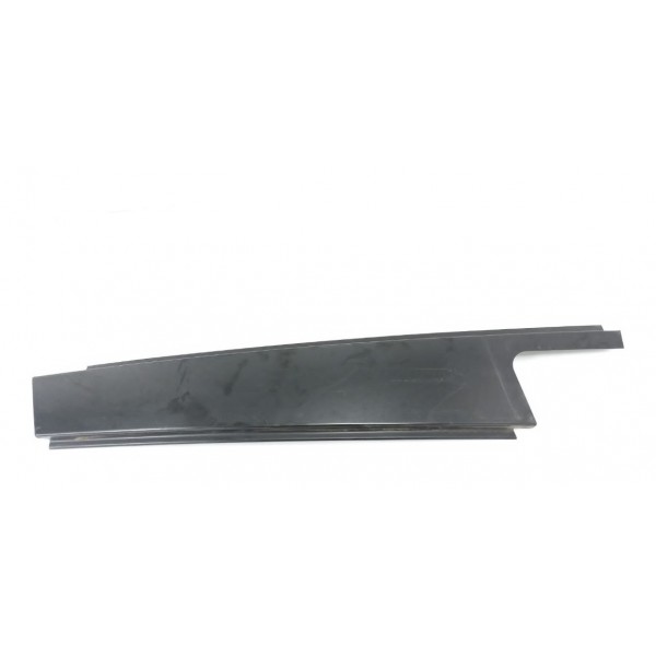 Moldura Externa Coluna Dianteira Direita Bmw X1 2012