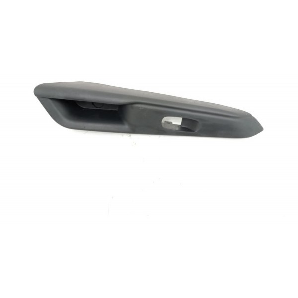 Moldura Botão Vidro Porta Traseira Direita Kicks 2018