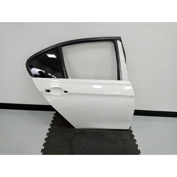 Porta Traseira Direita Bmw 328i 2014 Detalhe Traseira Direito Branco