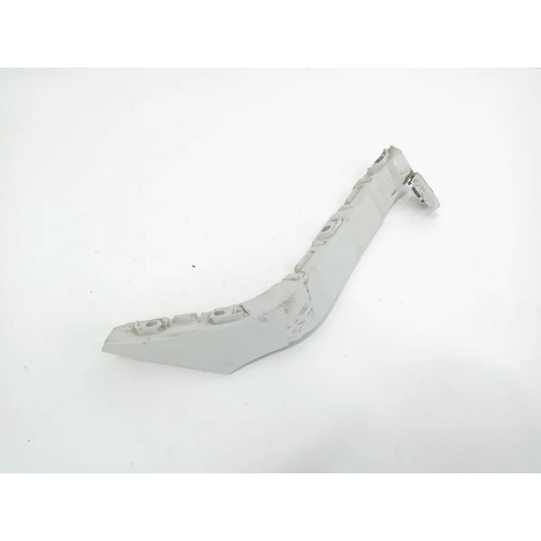 Guia Esquerdo Parachoque Traseiro Evoque 2013 Detalhe