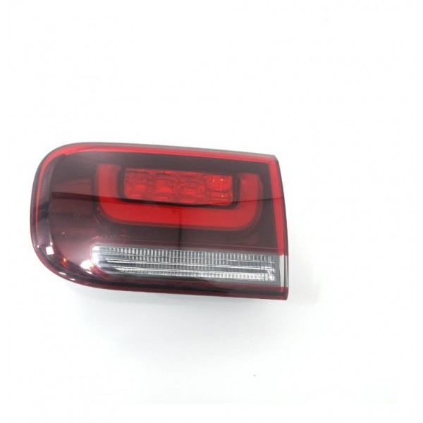 Lanterna Tampa Direita Citroen C4 Cactus 2022 Direito