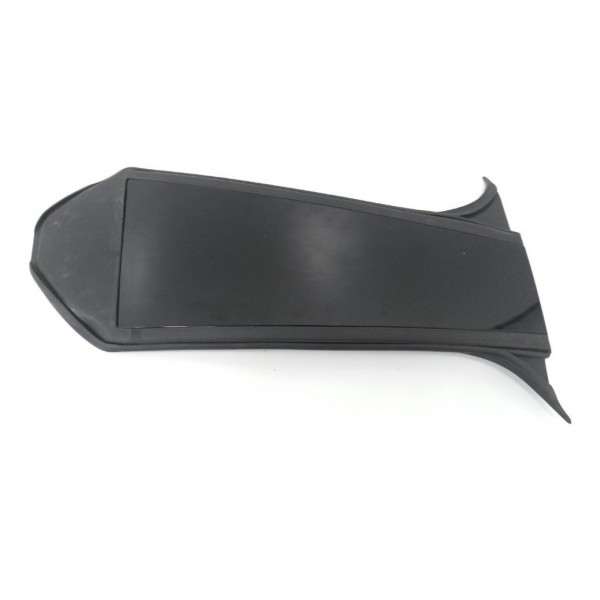 Acabamento Externo Coluna Central Esq Mercedes Gla200 2018