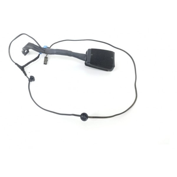 Engate Cinto Segurança Dianteiro Direito Vw Passat 2012