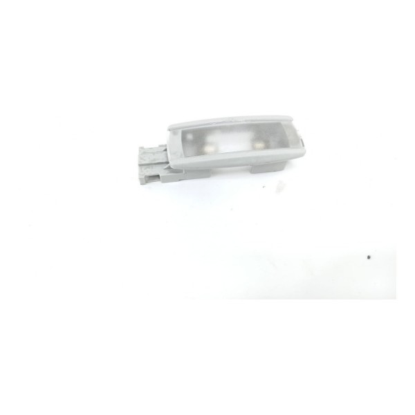 Luz Cortesia Vw Passat Variant 2.0 Tsi 2013
