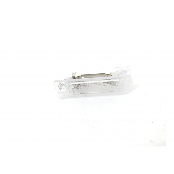 Luz Cortesia Vw Passat Variant 2.0 Tsi 2013