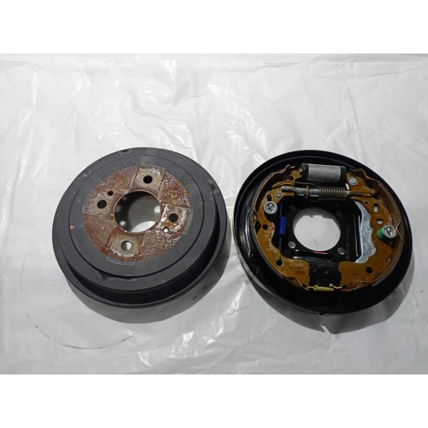 Tambor Disco Freio Traseiro Esquerdo Nissan Kicks  2021