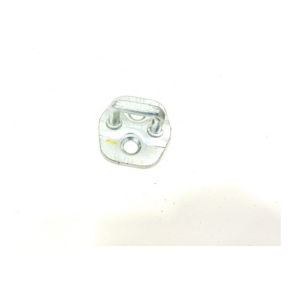 Batente Fechadura Dianteira Esquerda Nissan Sentra 2015