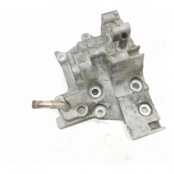 Carcaça Bomba Água /válvula Termostática Nissan Sentra 2015