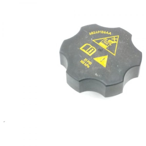 Tampa Reservatório Jeep Renegade Sport 2018