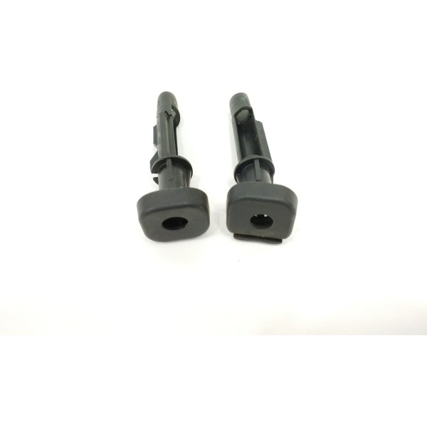 Trava Encosto Cabeça Traseiro Direito Ford Focus 2012 Preto