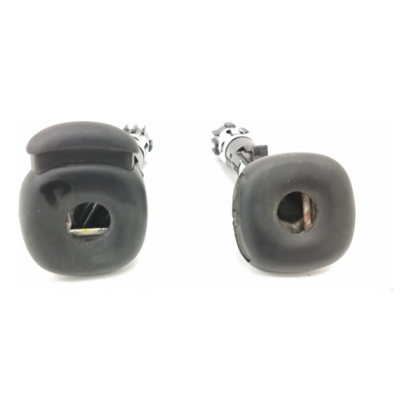 Par Trava Encosto Cabeça Traseiro Direito Fiat Toro 2017 Preto