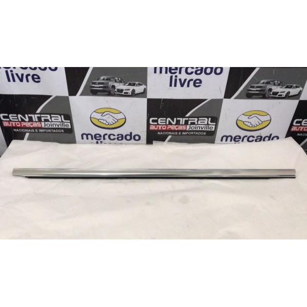 Pestana Externa Porta Traseira Esquerda Mercedes C180 2018