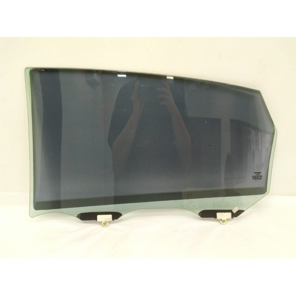 Vidro Porta Traseira Direita Nissan Sentra 2015