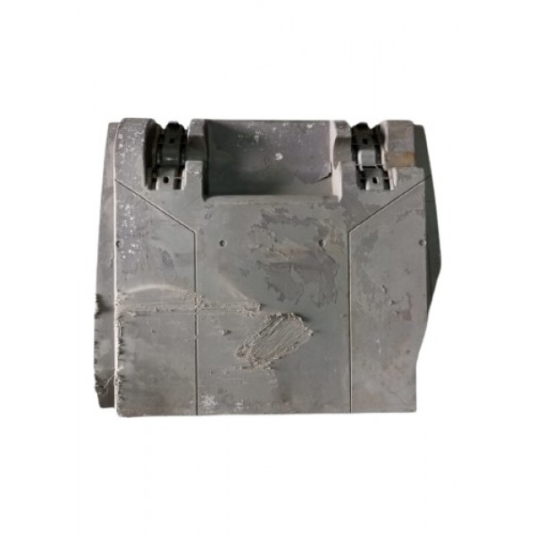 Paralama Traseiro Direito Mercedes Benz Axor 1933 2008