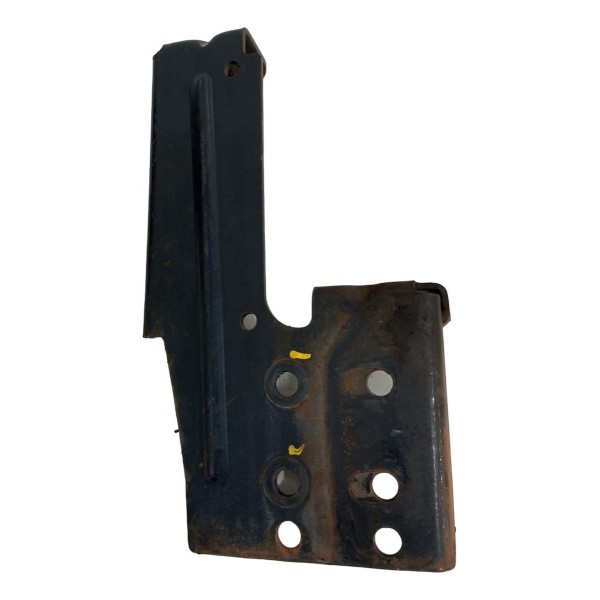 Suporte Parachoque Dianteiro Direito Iveco Daily 35s14 2016