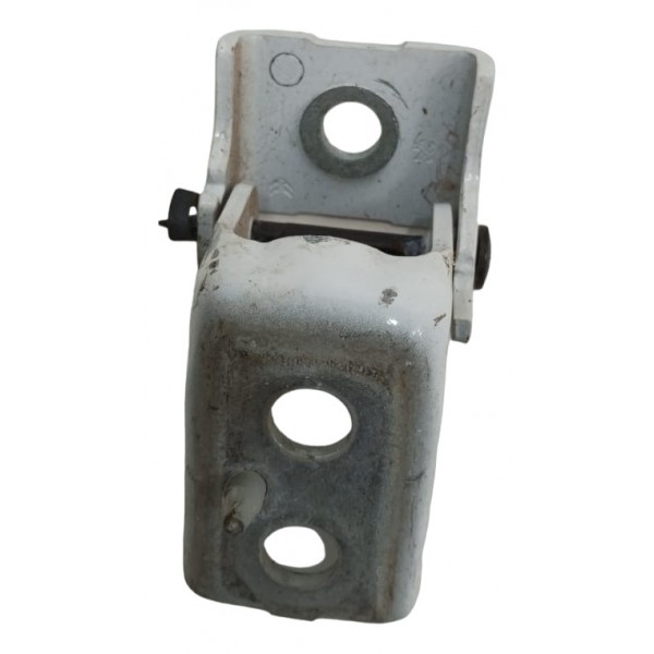 Dobradiça Inferior Dianteira Esquerda Peugeot 208 2016 Meia