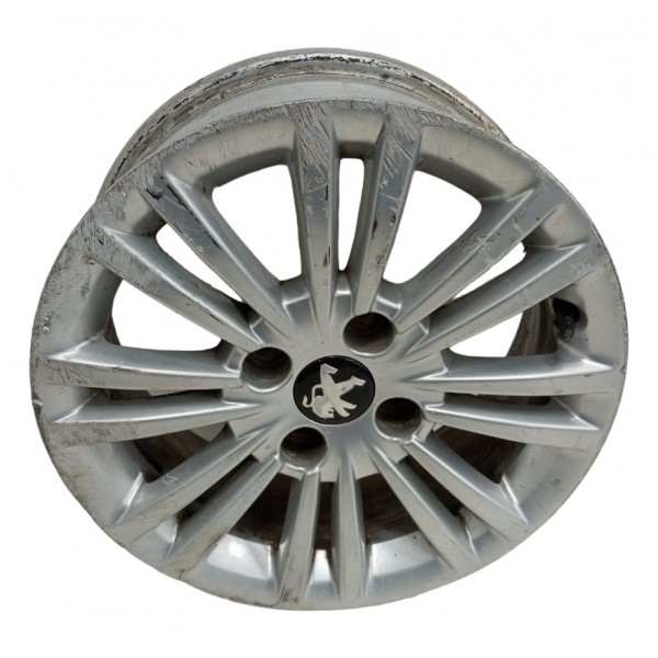 Aro 15 Peugeot 208 2016 Detalhe N°1 Prata