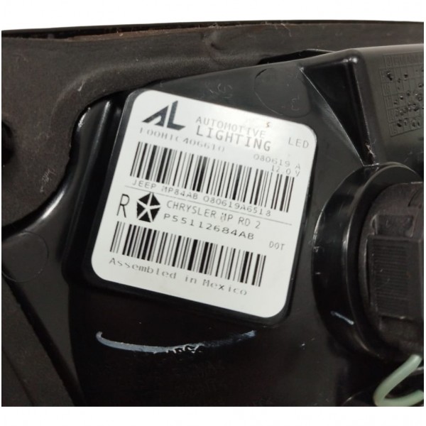 Lanterna Direita Tampa Traseira Jeep Compass 2020 Direito Cinza